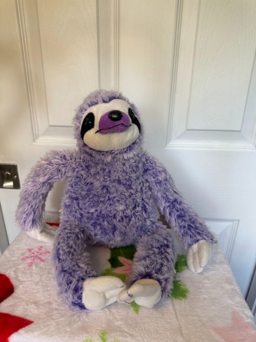 Purple hanging sloth plush 'Monkey on your Neck' Kelly Toys